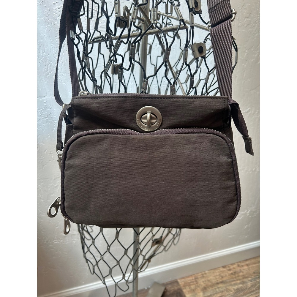 Baggallini Espresso Brown Nylon Crossbody Bag Red Lining Multi-Pocket Travel
